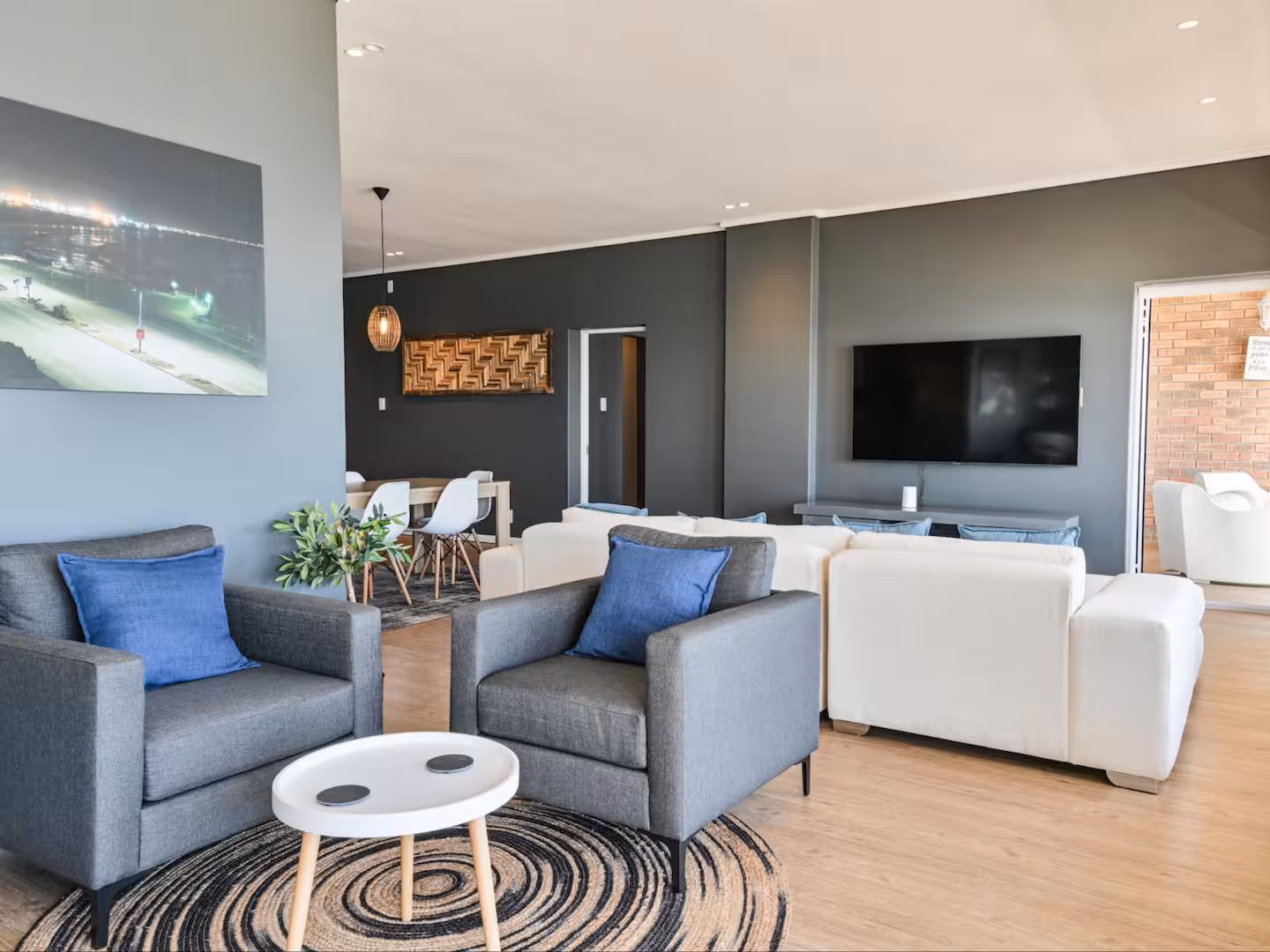 3 Bedroom @ Brookes Hill property view