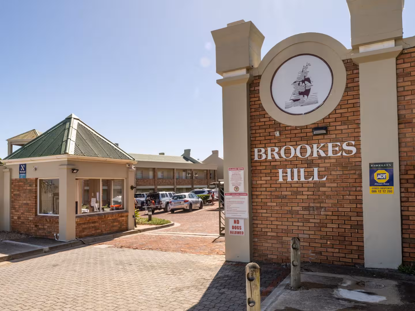 3 Bedroom @ Brookes Hill property view